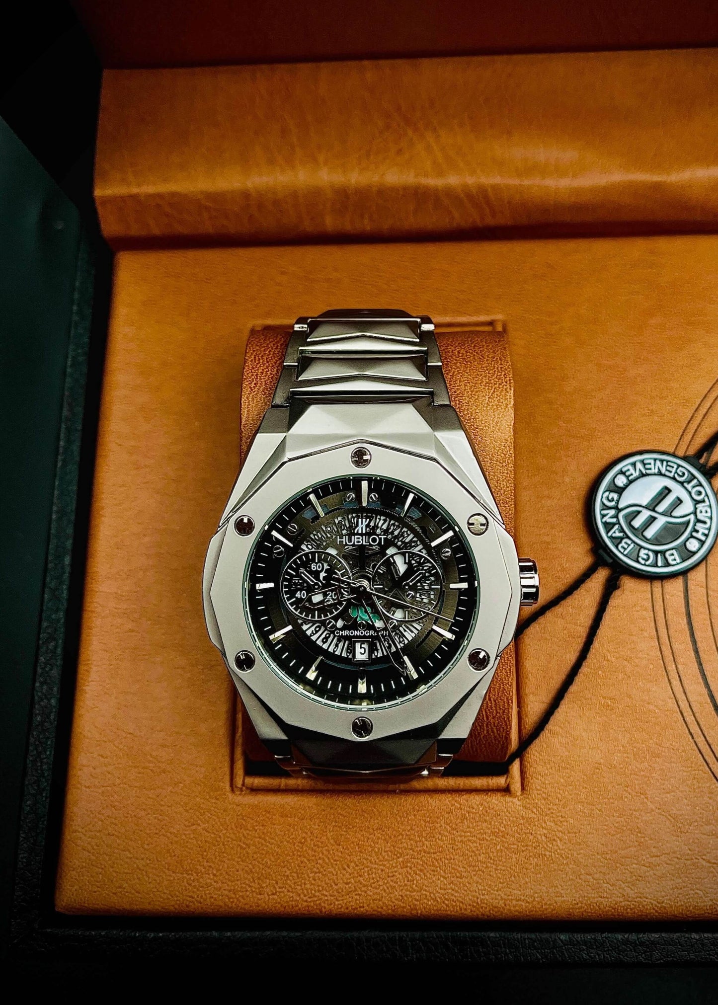 Hublot Diamond Cut Date Adjustment