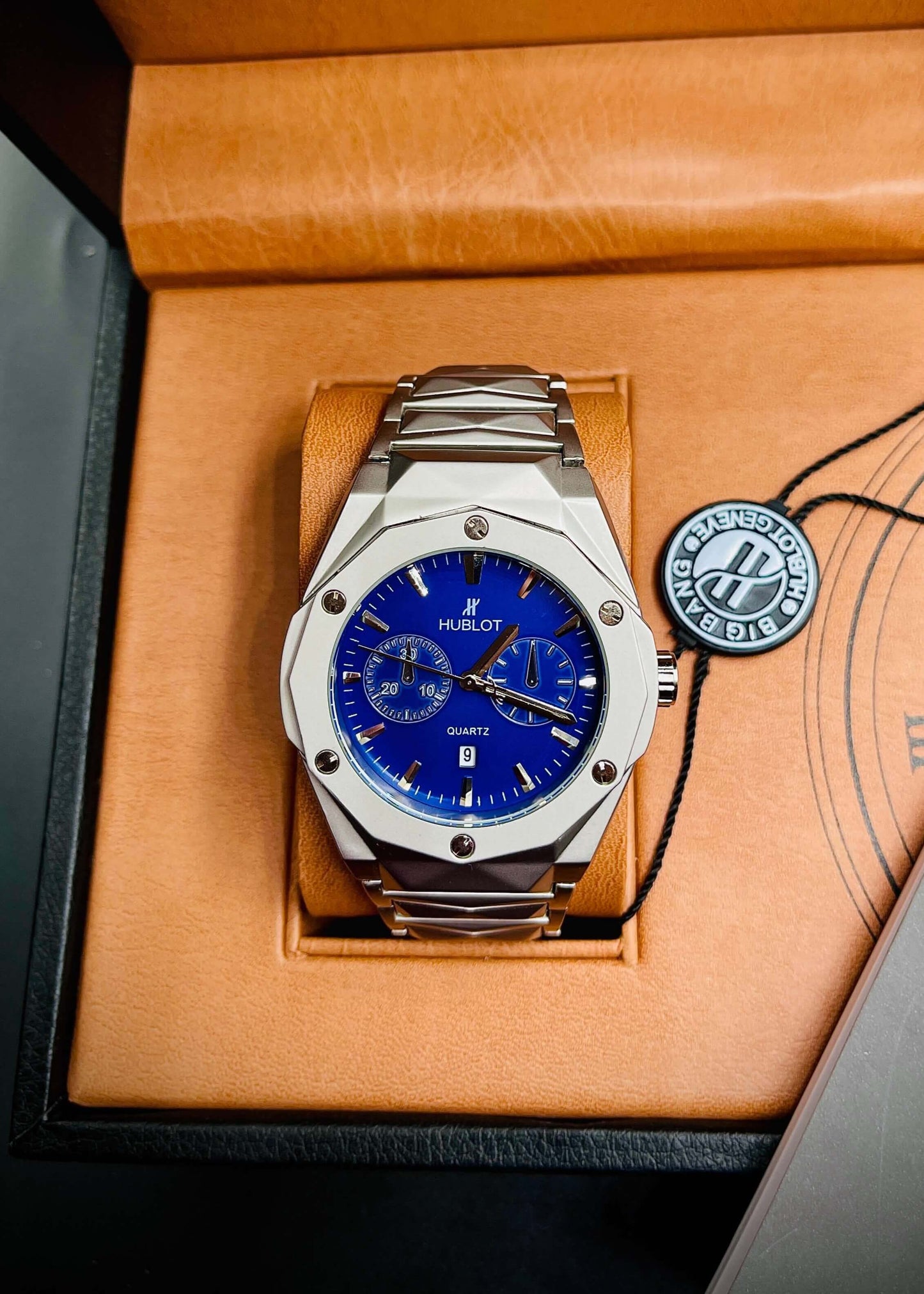 Hublot Diamond Cut Date Adjustment