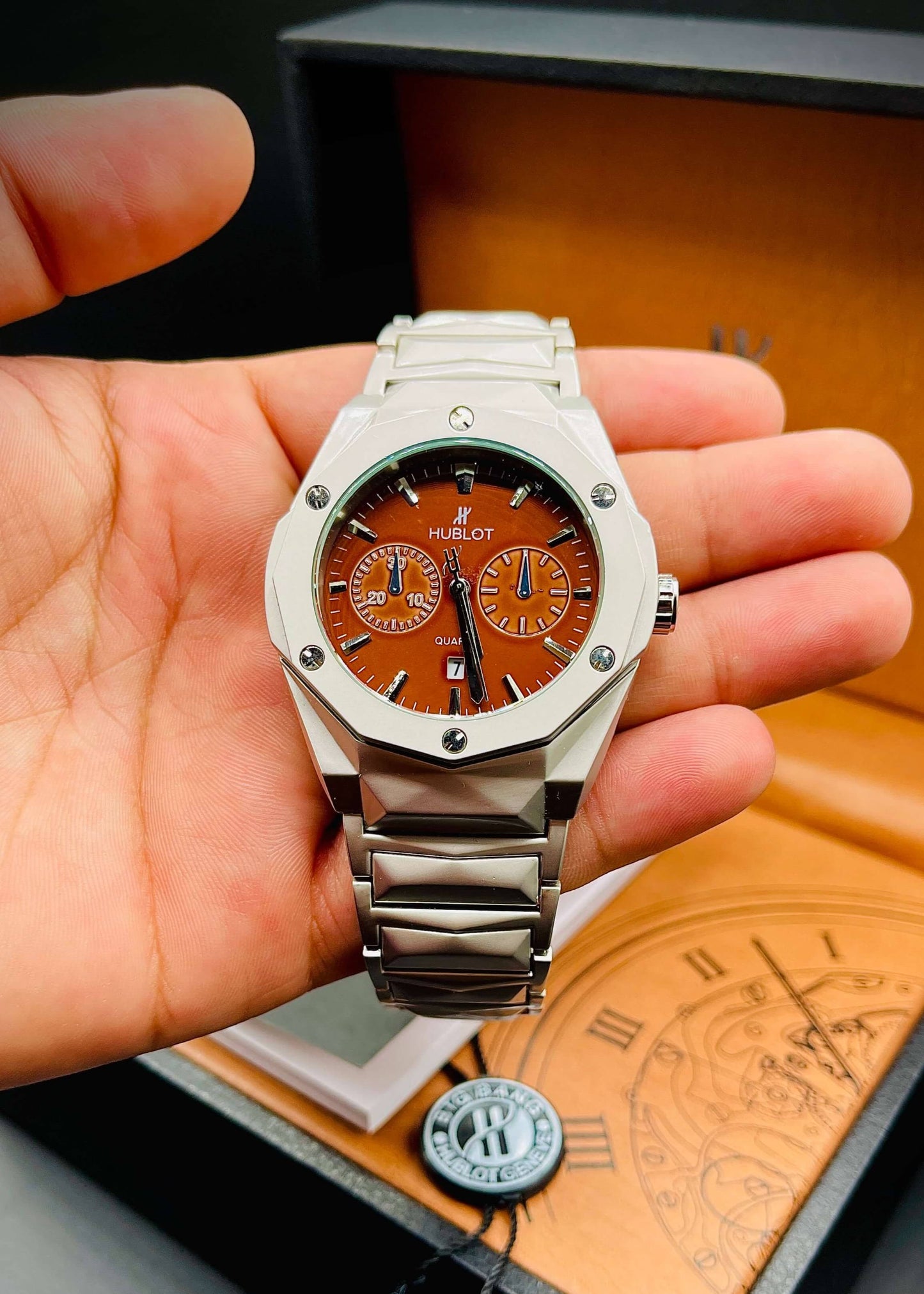 Hublot Diamond Cut Date Adjustment