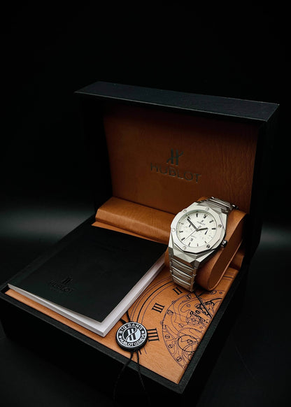 Hublot Diamond Cut Date Adjustment